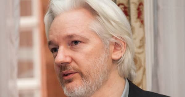 Who cut off Julian Assange internet's access? Ecuador, accusing him of interfering in US election