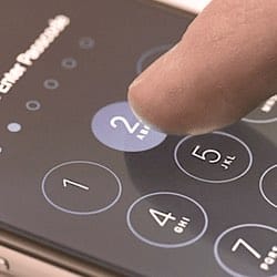 FBI failed to break into nearly 7000 mobiles due to encryption